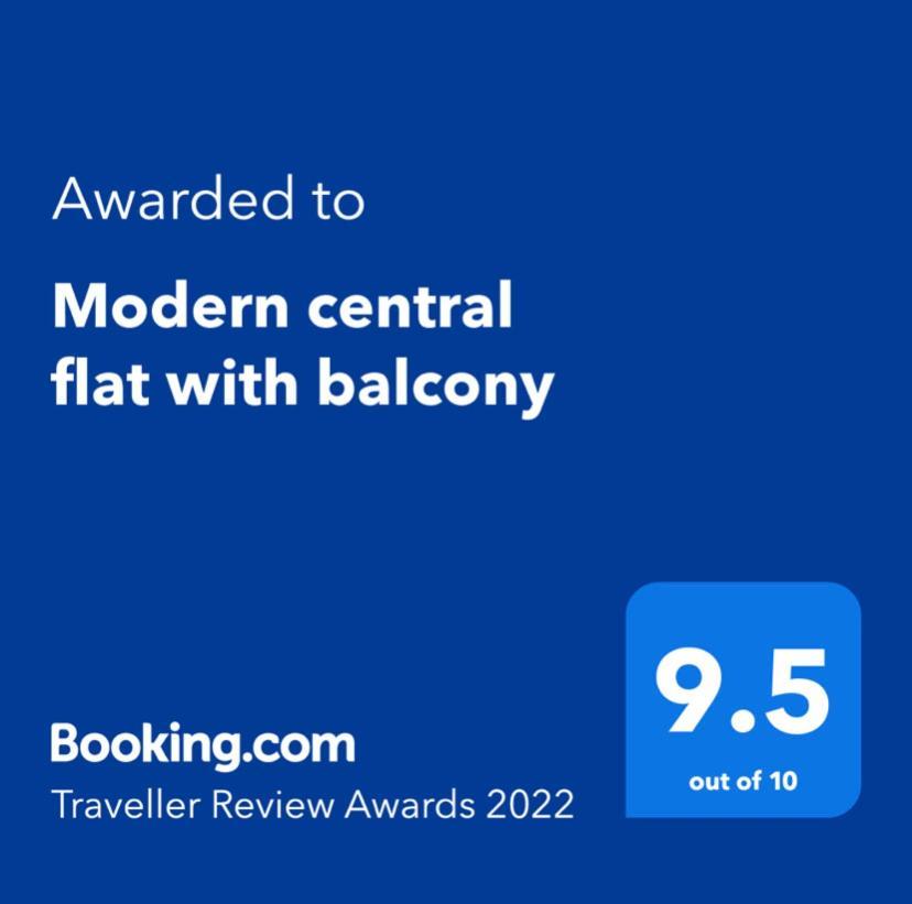 Modern Central Flat With Balcony & Free Parking On-Site Bournemouth Eksteriør billede